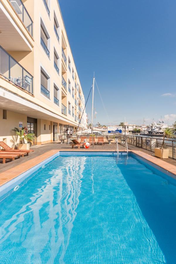 Pierre & Vacances Empuriabrava Marina Bagian luar foto