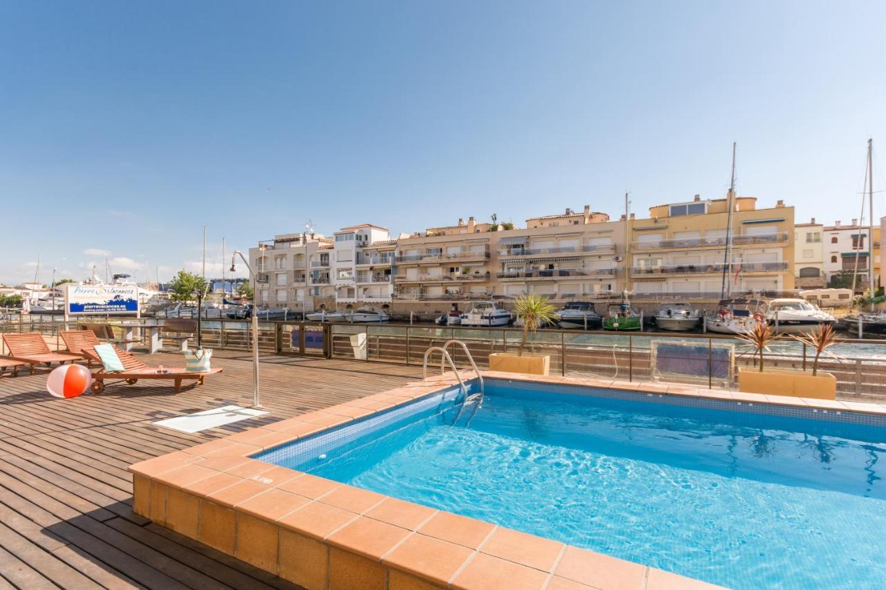 Pierre & Vacances Empuriabrava Marina Bagian luar foto