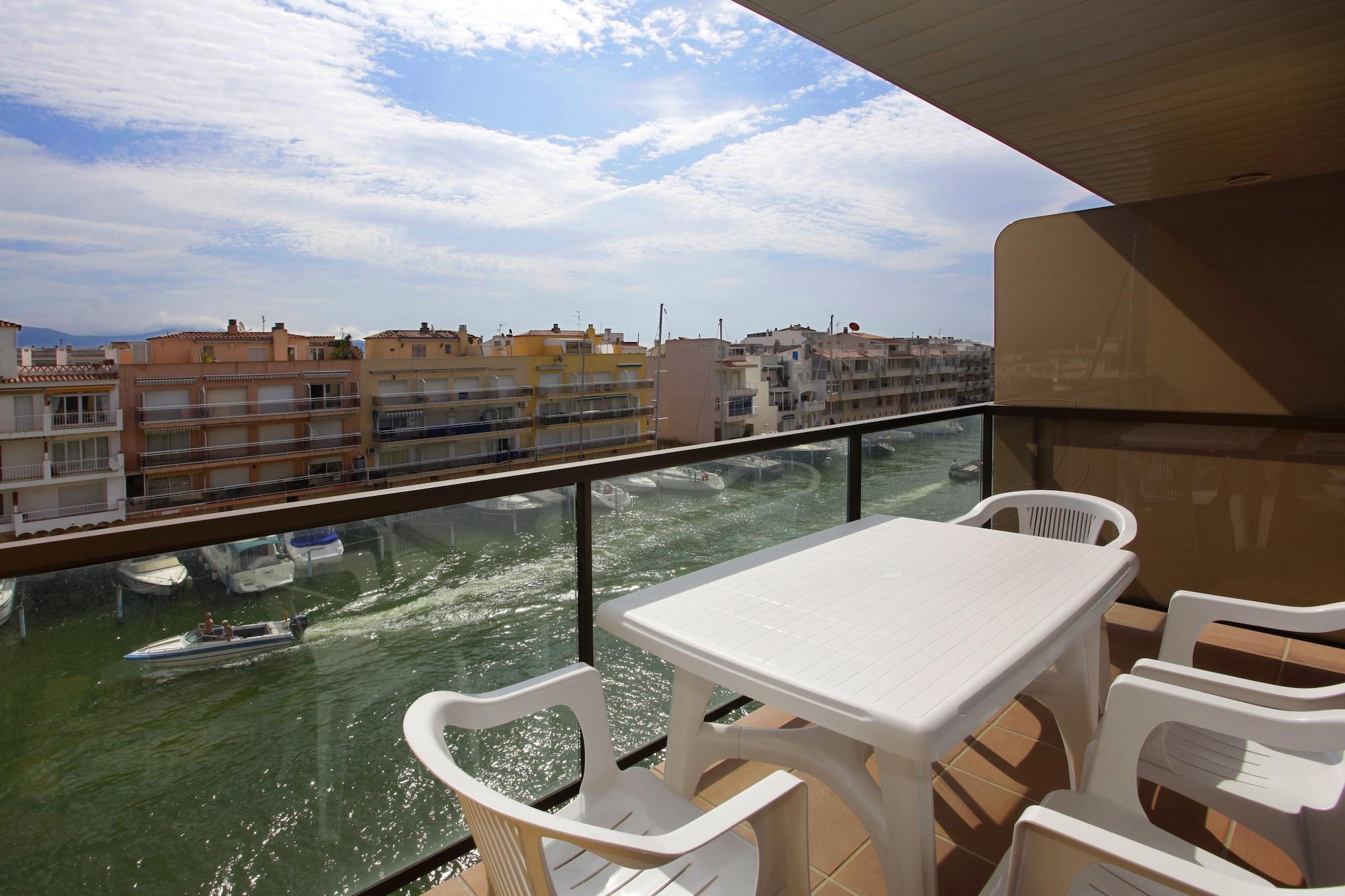 Pierre & Vacances Empuriabrava Marina Bagian luar foto