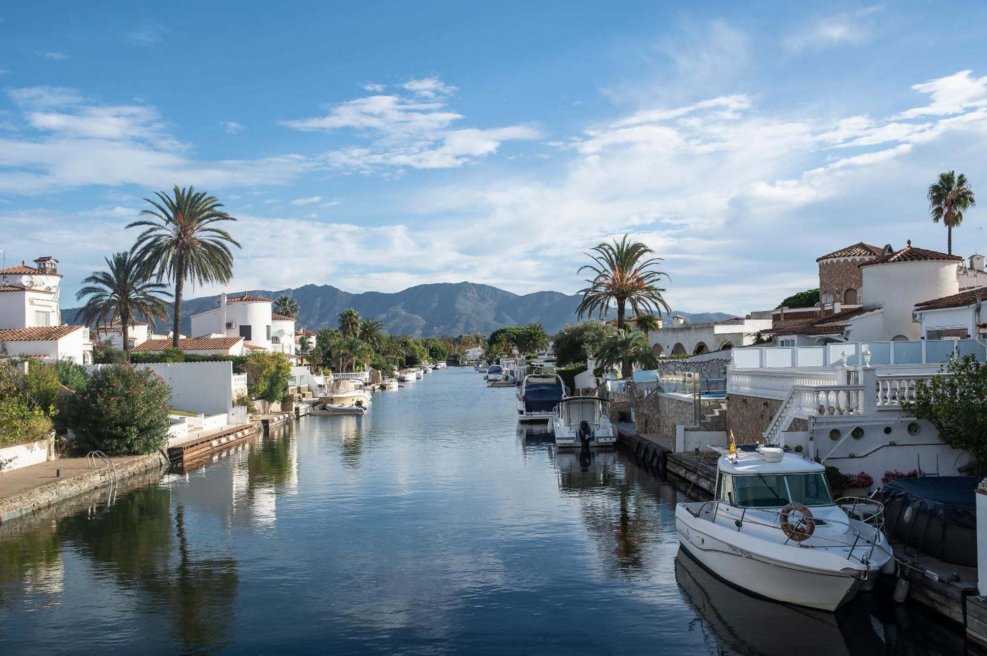 Pierre & Vacances Empuriabrava Marina Bagian luar foto