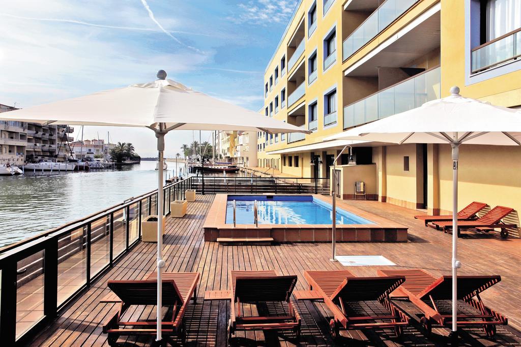 Pierre & Vacances Empuriabrava Marina Bagian luar foto
