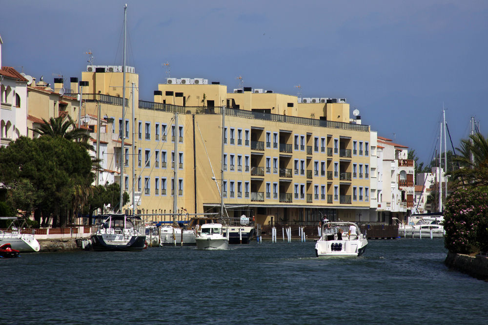Pierre & Vacances Empuriabrava Marina Bagian luar foto