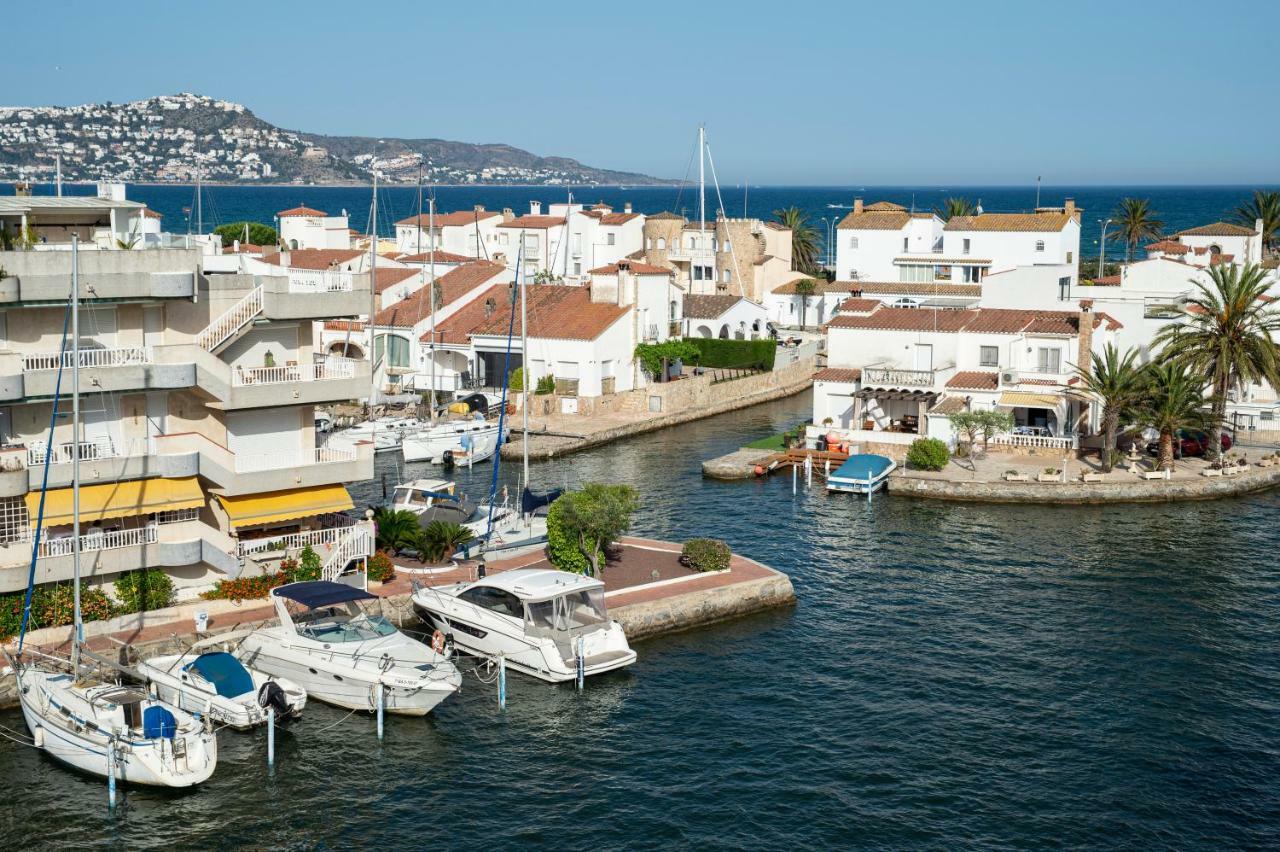 Pierre & Vacances Empuriabrava Marina Bagian luar foto